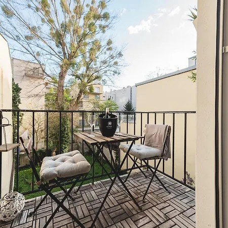 Apartment Luxury City Center Apt W Ac & Balcony Bratislava